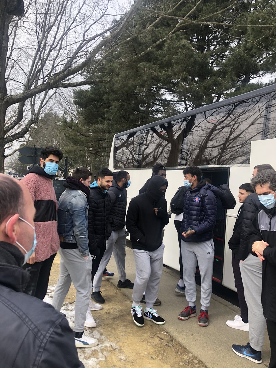 🚌 C’est parti pour le match de ce soir face à <a href="/RacBasket/">Rac Basket Première</a> ! Retrouvez le match sur le Facebook en live sur la page de Rueil-Malmaison !