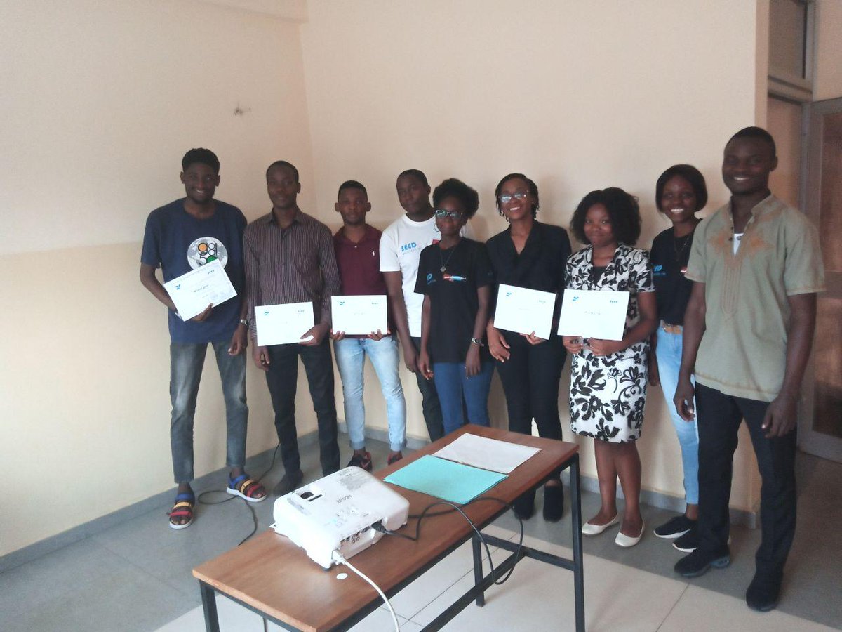 sorellekana's tweet image. Photos de famille. 😁😁
#xcodepath #xcode2K20 #seed