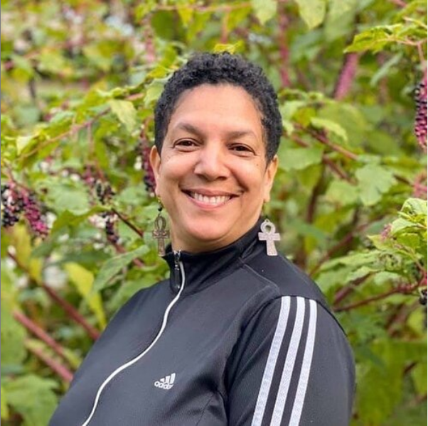 I’m excited to share an upcoming webinar with Lottie Spady, hosted by the American Herbalists Guild on Herbalism in Detroit: Organizing, Self-Care, Social Justice, and Media Narratives on February 16th at 8pm Eastern.
🌿
Register by clicking here: bit.ly/2ZcDw43