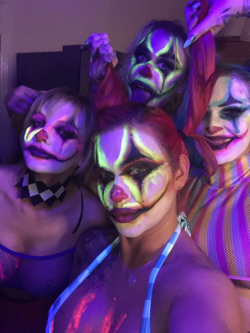 😩cannot wait to go back to work and do some shoots @AlexxaVice @gbhoney3 @thisisjessdx @EmilieRaex @Gantz_pv<a href="/tag/eden"class="tags"><span>#eden</span></a><a href="/tag/ibiza"class="tags"><span>#ibiza</span></a><a href="/tag/slut"class="tags"><span>#slut</span></a><a href="/tag/clubbing"class="tags"><span>#clubbing</span></a><a href="/tag/someonetakemeho"class="tags"><span>#someonetakemeho</span></a>