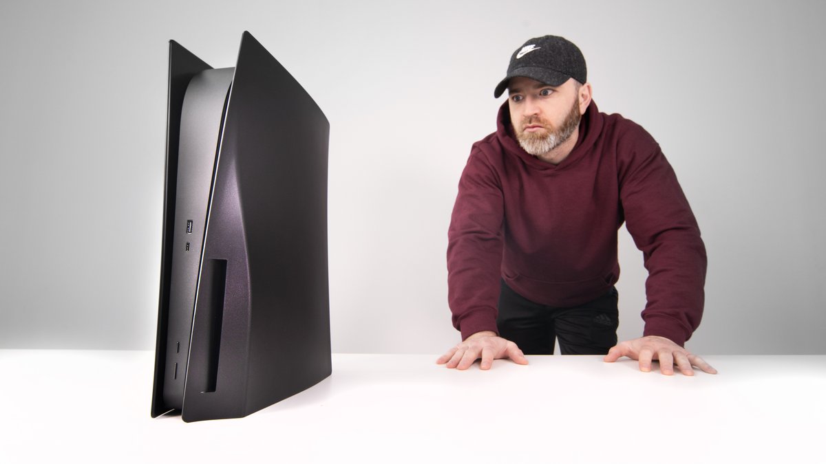 RT @UnboxTherapy: Sony PlayStation 5 BLACK Edition… https://t.co/dT0IXBTFMD https://t.co/3NDzhrS7ZH