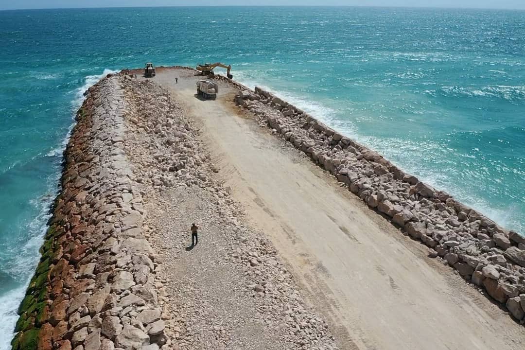 8. Mudug region.Mudug region is bordered by Nugaal and Galgaduud regions And DDS. The capital city of the region is Galkaio. Major towns in the region are Galkaio and Goldogob. The region will get a port soon which is now in the final stages of the construction.