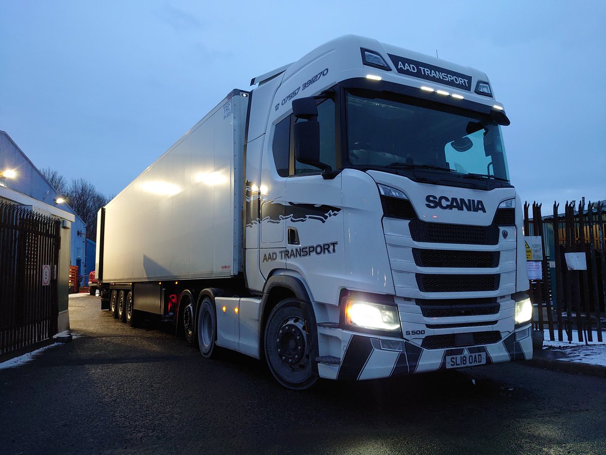 TrucknDriver's tweet photo. I'm out helping cover a shift for AAD today, their latest @ScaniaUK #540S trucks are featured in our February issue, which is on sale now. This one is a 2018 S500 🤠🤗👌👍 https://t.co/HdlCzfsTeU