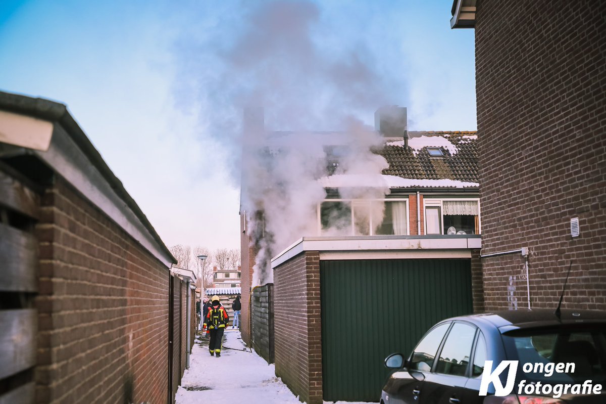 Melding brandweer Anemonenstraat Roelofarendsveen inzake keukenbrand