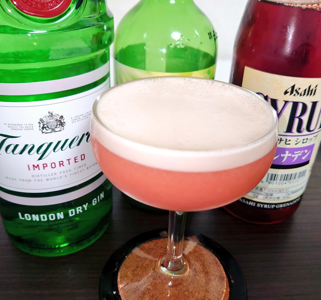 富士山 クローバー クラブ カクテル