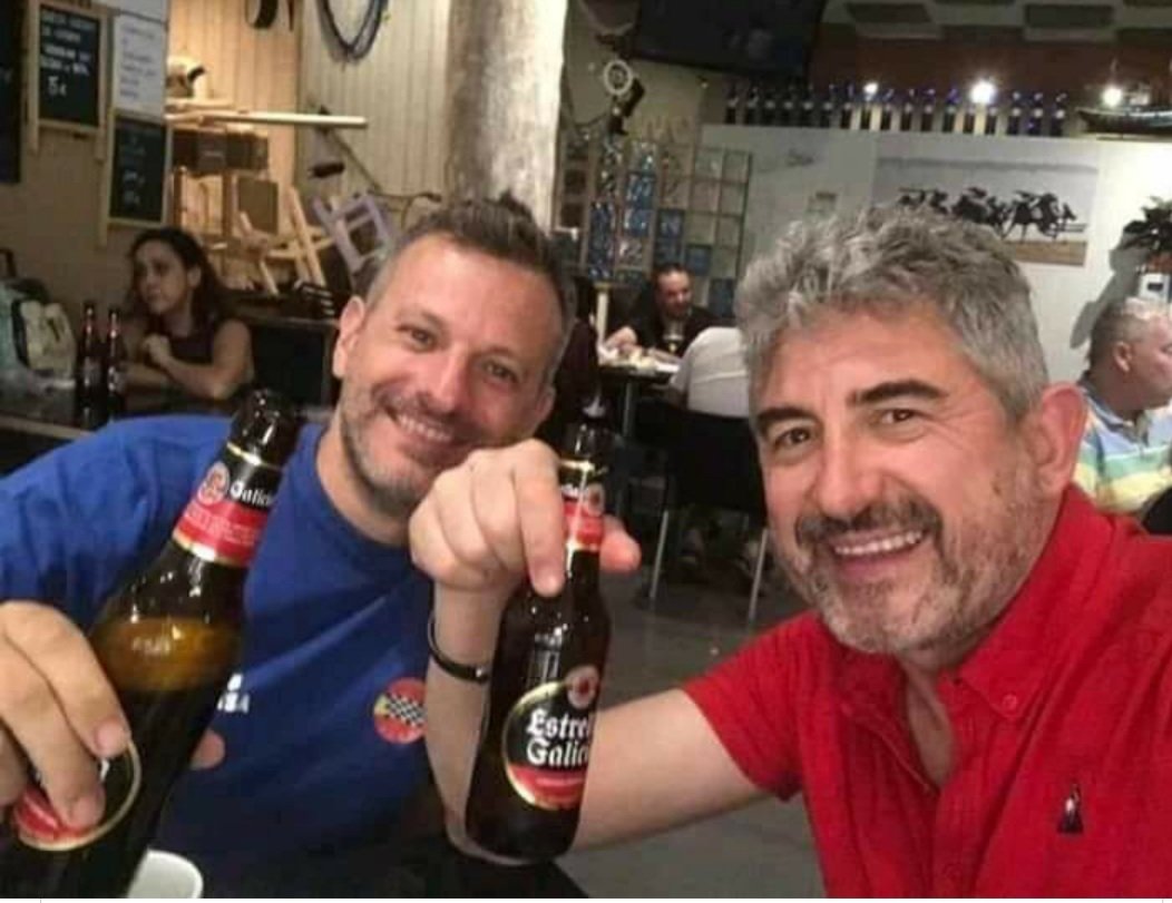 Éstos son los dos chulos de 💩  policías municipales que han pegado una paliza a un hombre y a su hija menor en Linares (Jaén).
Son Nazis.