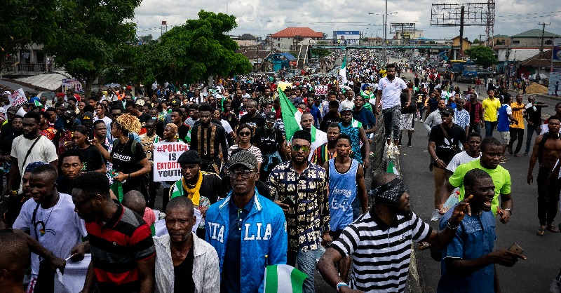 chicocoradio's tweet photo. In the streets, struggling to reimagine Nigeria. Some paid with their lives.

👉🏽⚡️📻⚡️: https://t.co/eTVh5P8DdB

#EndSARS
#Nigeria🇳🇬

@AmnestyNigeria
#LongRoadTogether