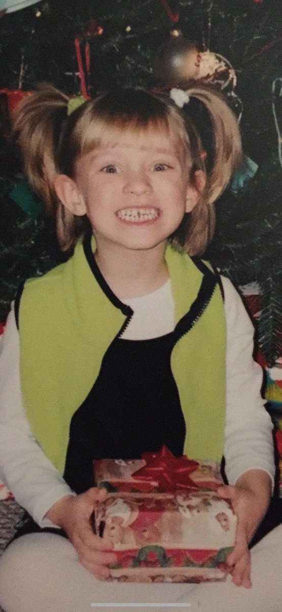 I hope you’re all as excited as Brother 13 is about applications season! Don’t forget they’re due March 12th 🤩🤩 <a href="/LangeLexy/">lex</a>