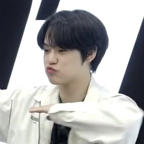 chenle pouting — a thread