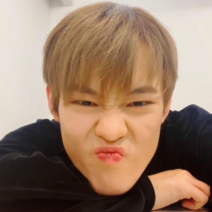 chenle pouting — a thread