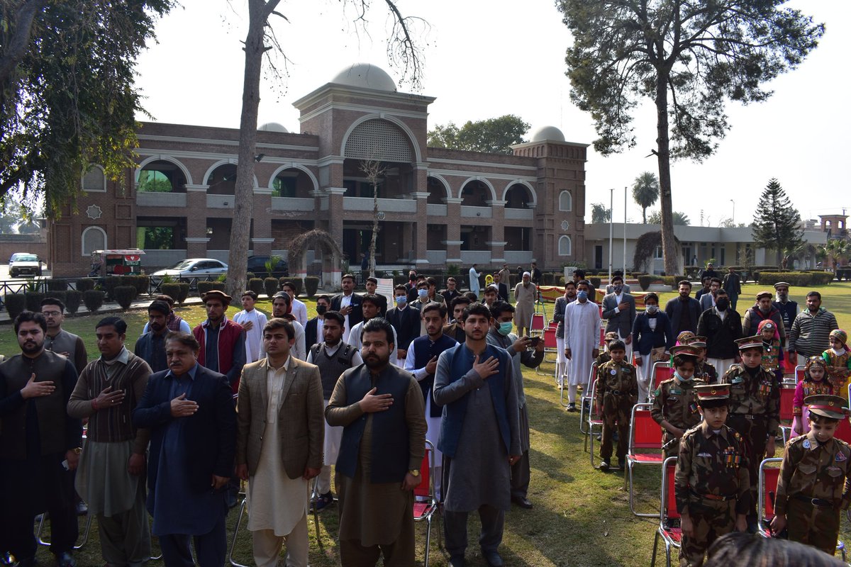 OfficeMardan's tweet photo. گا۔اس موقع پر ایڈیشنل ڈپٹی کمشنر نیک محمد ، مشہور ادیب فیض الوہاب فیض ،ڈسٹرکٹ یوتھ آفیسر عثمان خان ، مردان یوتھ پارلیمنٹ کے چیرمین ارشاد احمد ،یوتھ جرگہ کے چیرمین غلام حبیب سمیت معزز آراکین مردان یوتھ پارلیمنٹ نے شرکت کی۔ 
Directorate of Youth Affairs Govt of KP https://t.co/v3wBKsnraU