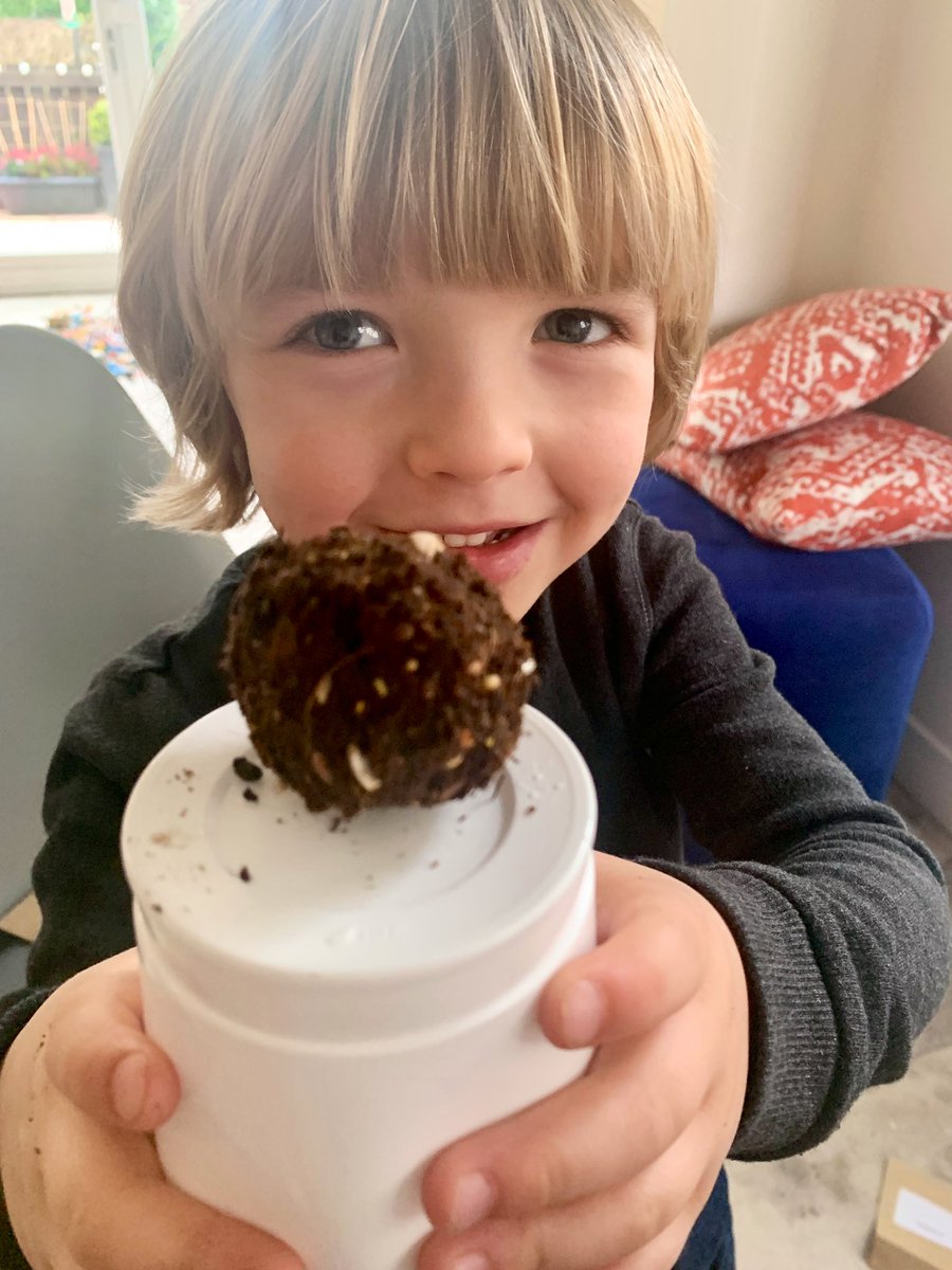 AnitaGhidotti's tweet image. Breaking my twitter break to share the #Sowandgrow family event @LancsLearning - so far we have made a wind chime &amp;amp; a wild flower bomb... and a mess! Fab! 😊🌈