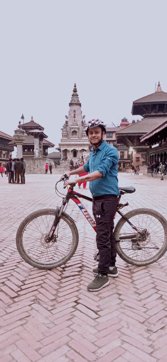 Mystic_heaven's tweet photo. Evening ride to #SiddhaPokhari #BhakatpurDurbarSquare https://t.co/gm5dlJTSvU