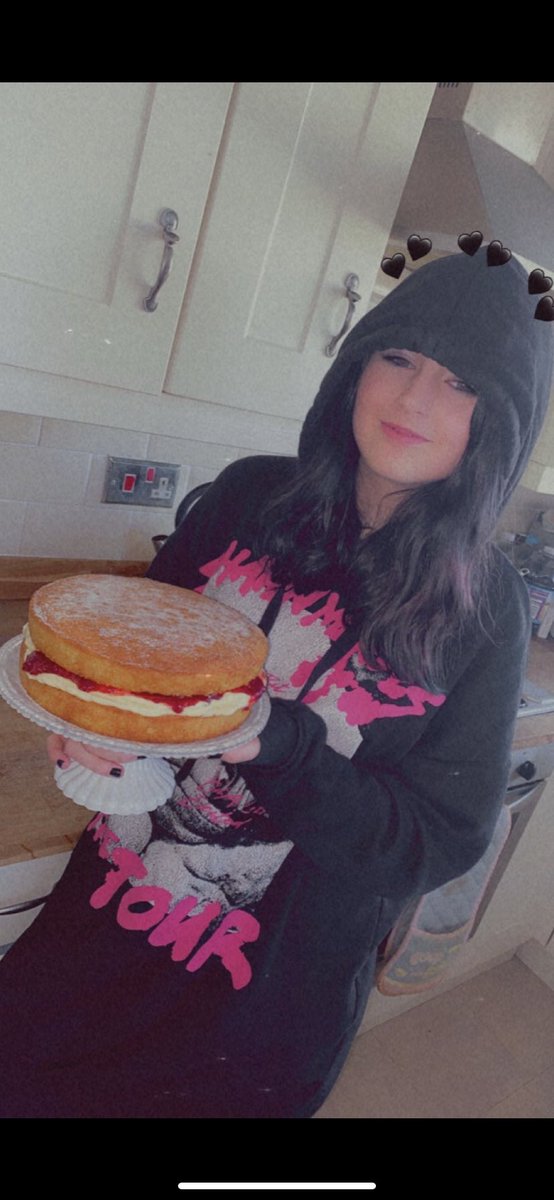 Amber and Ellie in Year 9 accepted Mrs J’s cooking challenge and look at the result. Beautiful cupcakes and a delicious looking sponge. Happy half term!🍰💜💛