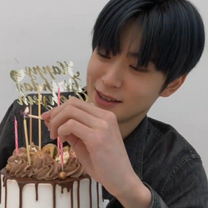 less than one hour until jaehyun's birthday! name one thing you love about jaehyun.

reply your answer along with the hashtags!

#25ValentinesWithJaehyun
#HAPPYJAEHYUNDAY 
#재현아_생일축하해_근데사랑해