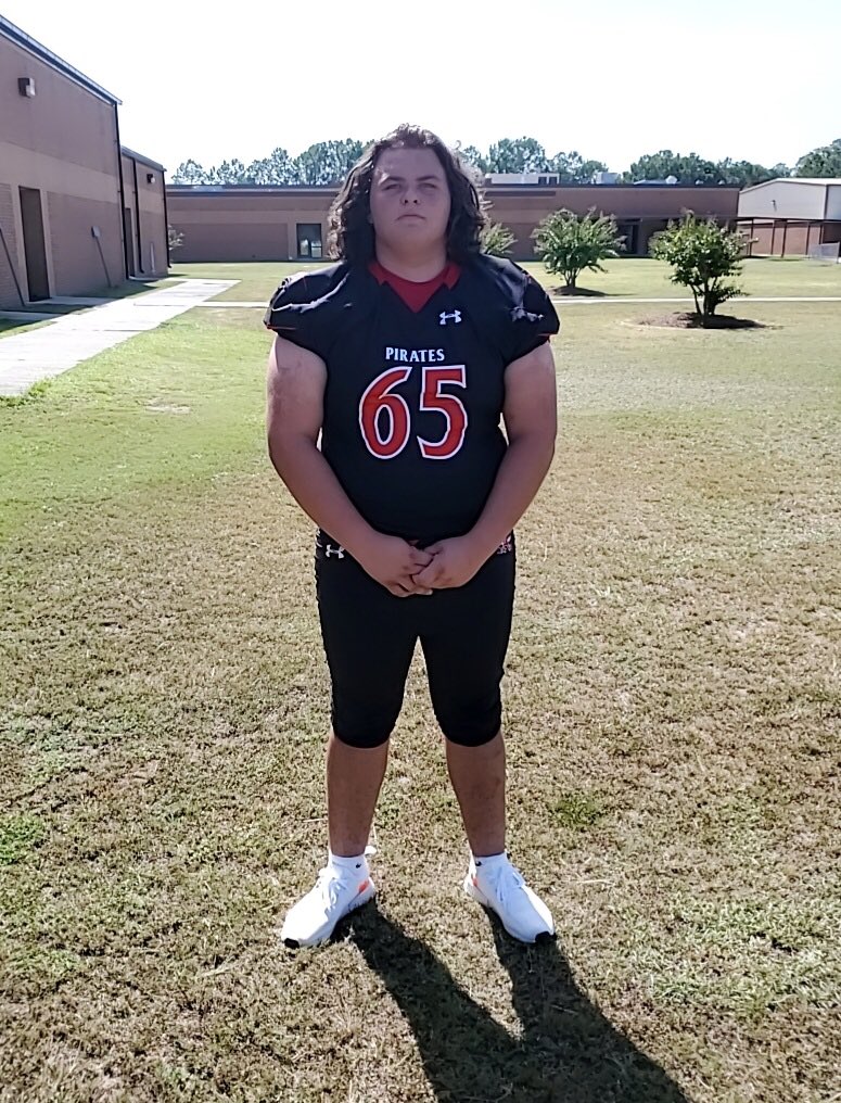 Bad picture but I’m so ready for football season to start back #FOOTBALL #NFL #ACHS #PIRATES #65