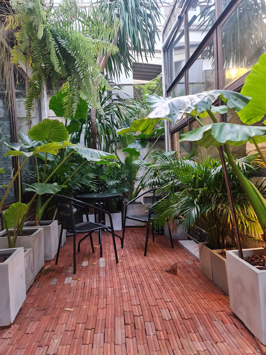 amornykrab's tweet image. hidden Lab  #cafe #hiddenlab