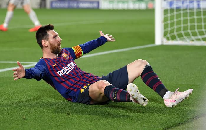 • Champions League 2019 semifinal (1st leg).Destroyed Liverpool and scored one of the best freekick goals in the history of football. It's a shame how Dembele, Alba, Suarez and co. ruined that CL campaign. Messi was also Barcelona's only good player in the 2nd leg.