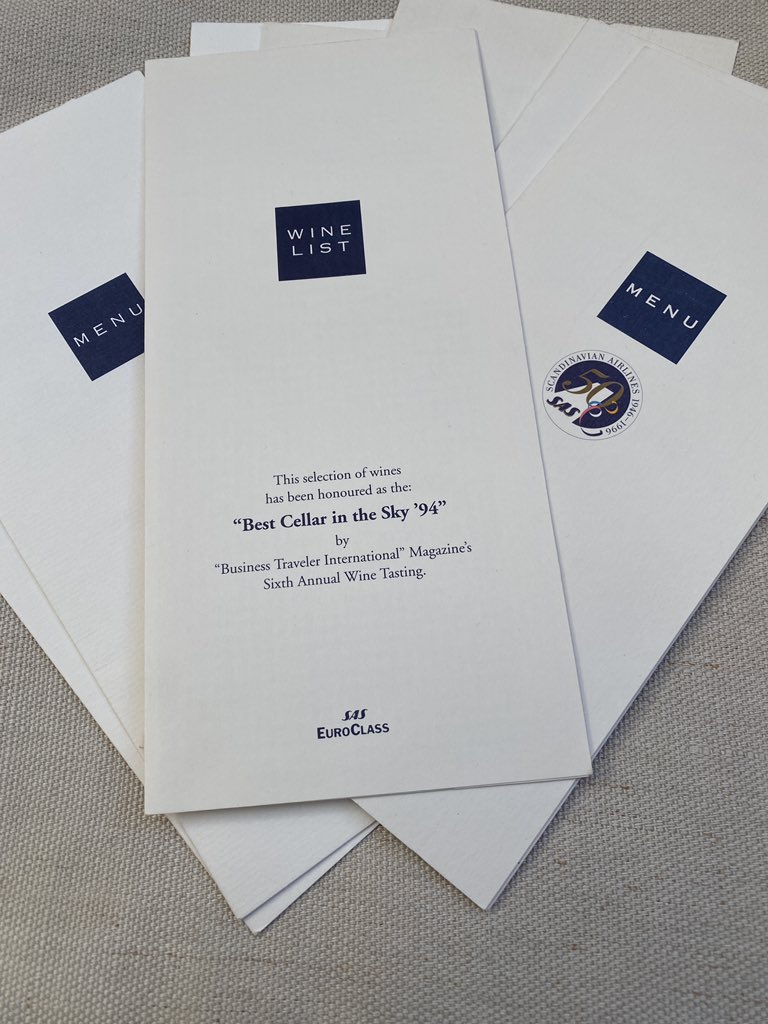 MagneBjella's tweet photo. Det var en tid for dette også 🌟⭐️🤩❤️ @flysas #sas #euroclass #menu #winelist https://t.co/uN5lpolG0Z