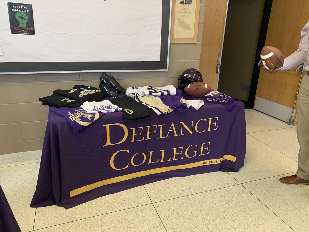 Tracey Dysart Foster tweet media