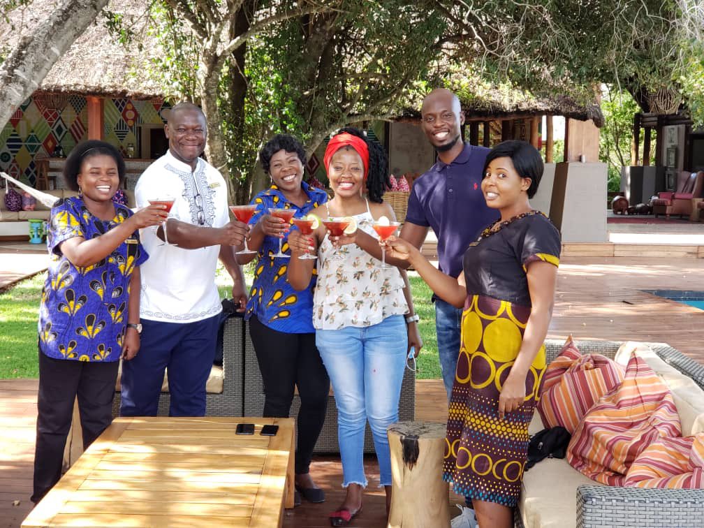 A Royal Welcome! 💖🍹🌟

We could wax lyrical about the amazing guests we’ve been honoured to welcome to our lodge today, but we will leave the lyrics to them!

Award-winning gospel artistes, <a href="/ThePompi/">Pompi</a> and <a href="/itsEstherChungu/">MrsNyathando</a> have both arrived for a weekend at #royalchundu!🌿💖