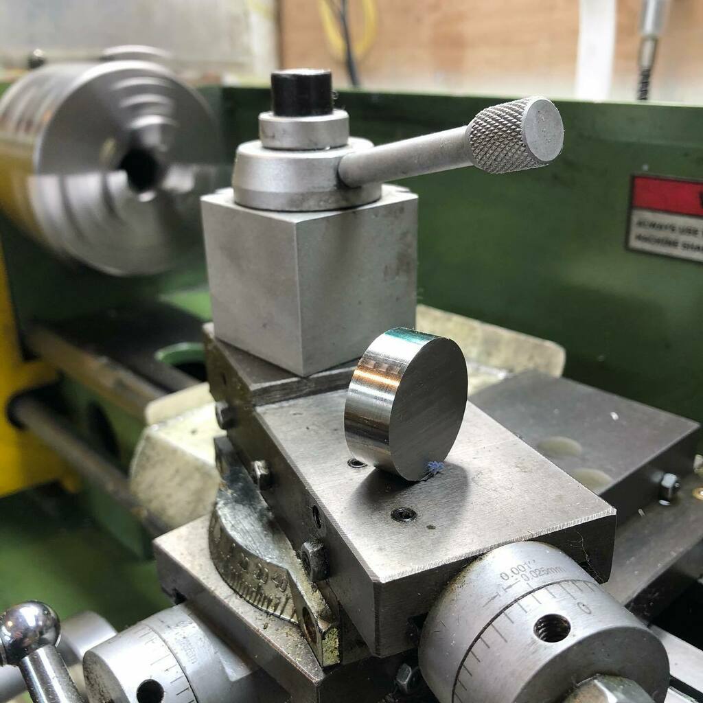 RingsOfEden's tweet photo. A clean down &amp; some maintenance done, time for some turning. 

#ringmaking #ring #ringmaker #rings #handmade #jewelry #jewelrymaking #handmadejewelry #knifemaking #ringturning #ringmakers #woodenring #woodring #knife #micarta #vintagemicarta #westinghousemicarta #customknife… https://t.co/7mjJBslBwG