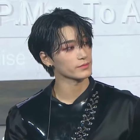 WARNINGThe following thread is extremely ILLEGALYou may receive a visit from the authorities after viewing this thread.You have been warned...