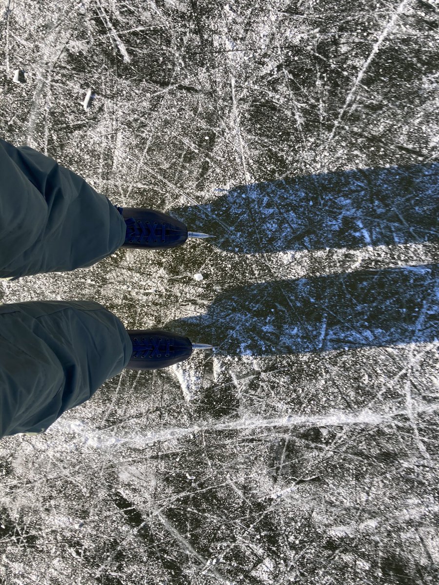 Even paar rondjes schaatsen op baggelhuizer plas 😁