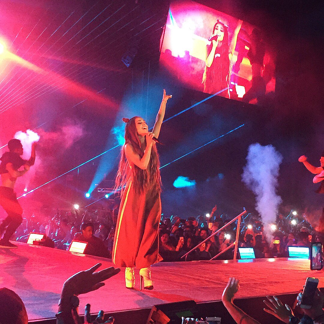 on Twitter: "Ariana Grande's performance for the Dangerous Woman Tour ...