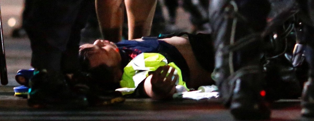 Palvin_Thailand's tweet image. PLEASE RT

Thai police attacked a team of doctors who facilitated everyone in protest for democracy.

#ม็อบ13กุมภา #WhatIsHappeningInThailand
#MilkTeaAlliance