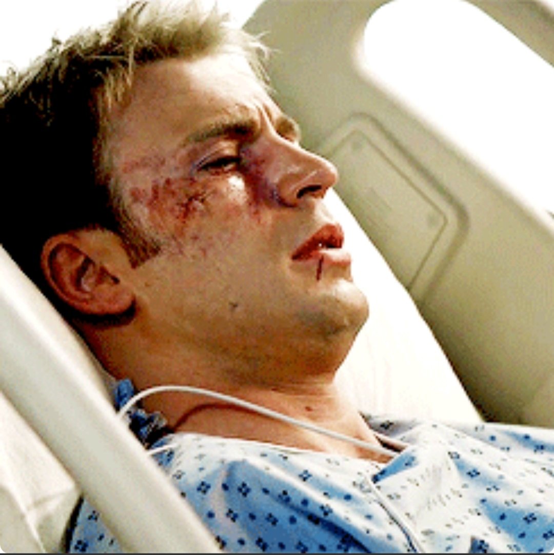 satana_no's tweet photo. #stony

- похоже, единственным вариантом увидеть тебя было попасть в больницу
- обычные люди звонят
- мы никогда не были обычными
- разок можно было попробовать
- сам выглядишь не лучше, тебя осматривали?
- только вышел из комы, а беспокоишься обо мне? я тоже тебя люблю, Роджерс https://t.co/JOAQ30Ivju