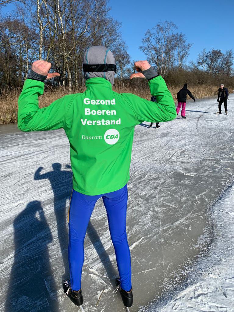 Dalfsenaar <a href="/erbenwennemars/">Erben Wennemars</a> schaatst met onze lijsttrekker <a href="/WBHoekstra/">Wopke Hoekstra</a> om sterker uit deze crisis te komen. 

Onder andere <a href="/bertruitenberg/">Bert Ruitenberg</a> bindt de schaatsen onder: doe je ook mee? 👏

#SamenSterkerDoorSport
#NuDoorpakken