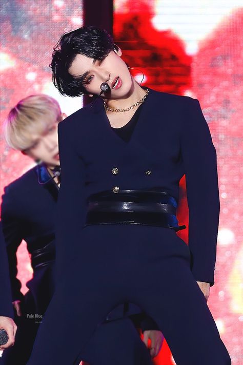 WARNINGThe following thread is extremely ILLEGALYou may receive a visit from the authorities after viewing this thread.You have been warned...