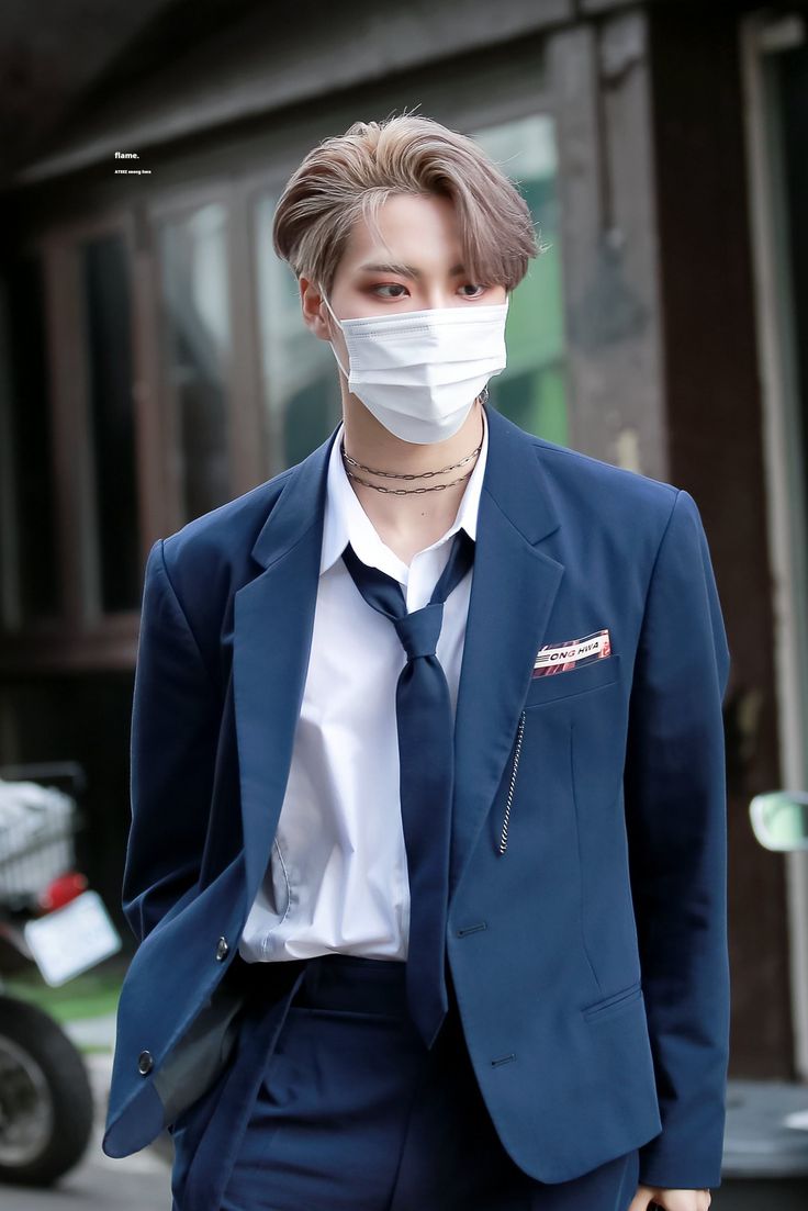 WARNINGThe following thread is extremely ILLEGALYou may receive a visit from the authorities after viewing this thread.You have been warned...