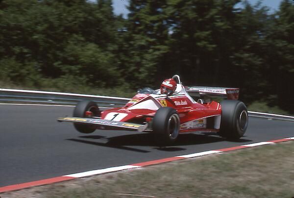 rinoire on Twitter: "#OldSchoolRacing #German GP #Nürburgring 1976 #Ferrari 312 T2 Niki Lauda DNF Accident… "