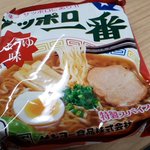 災害時に役立つ、水のいらないラーメンの食べ方!サッポロ一番「油揚げ麺」活用術