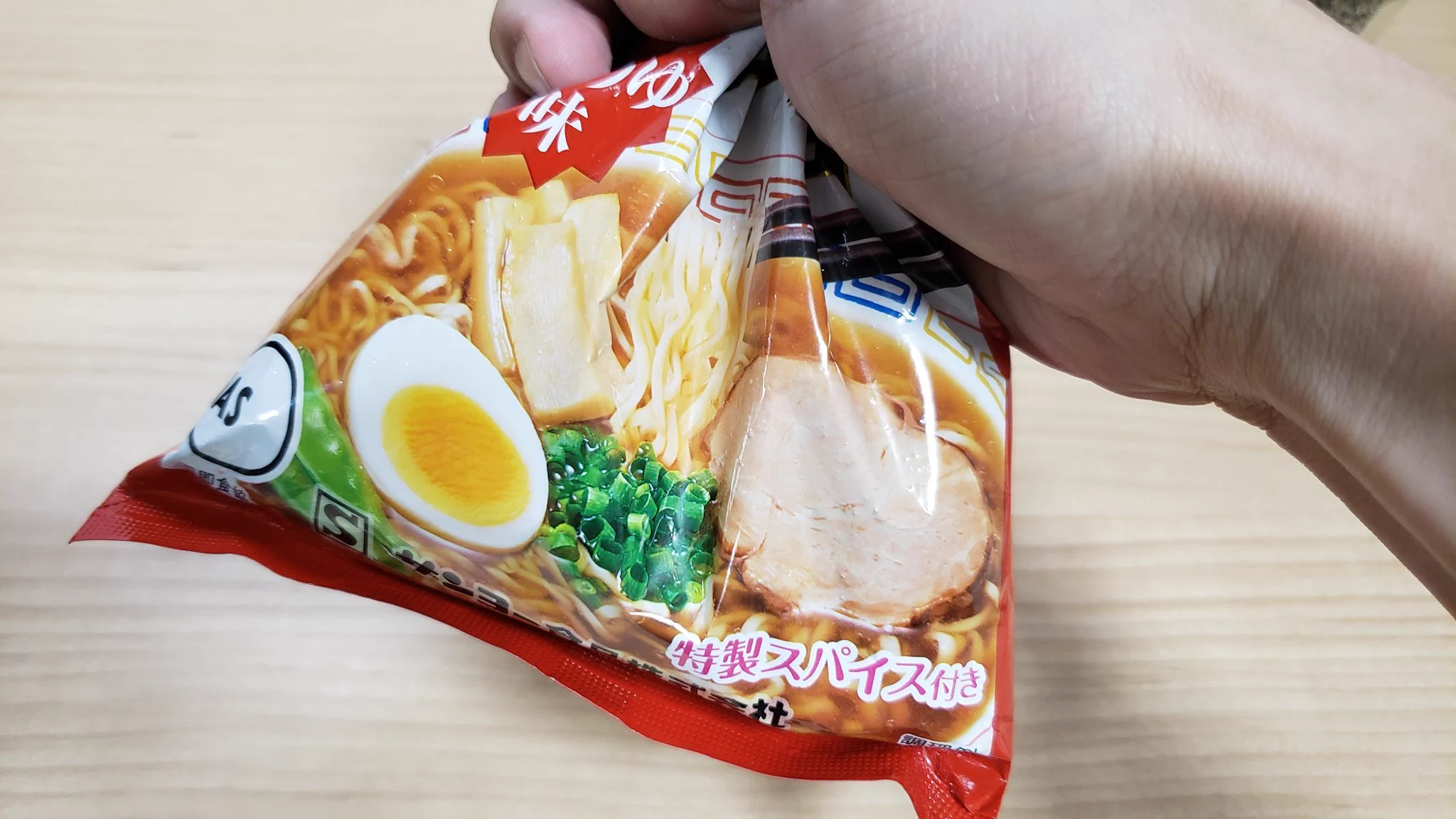 災害時に役立つ、水のいらないラーメンの食べ方!サッポロ一番「油揚げ麺」活用術