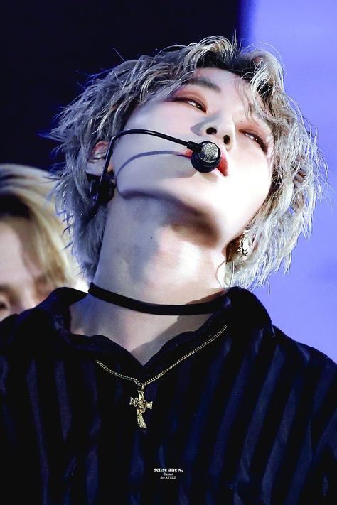 WARNINGThe following thread is extremely ILLEGALYou may receive a visit from the authorities after viewing this thread.You have been warned...