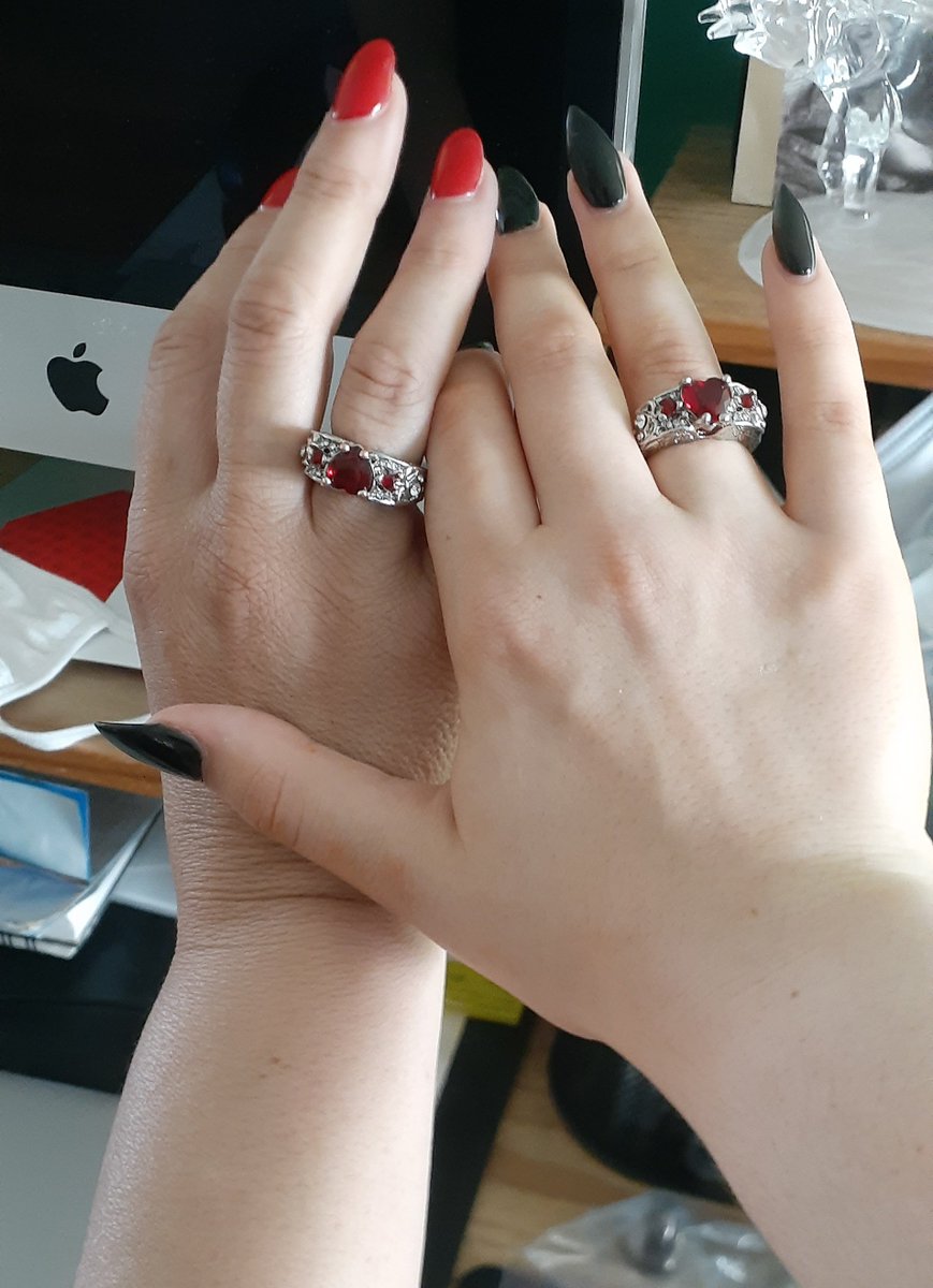 irieiris's tweet photo. My funny #valentine mom and daughter rings @spicyjeans my forever love.... https://t.co/UkwW41DEsx