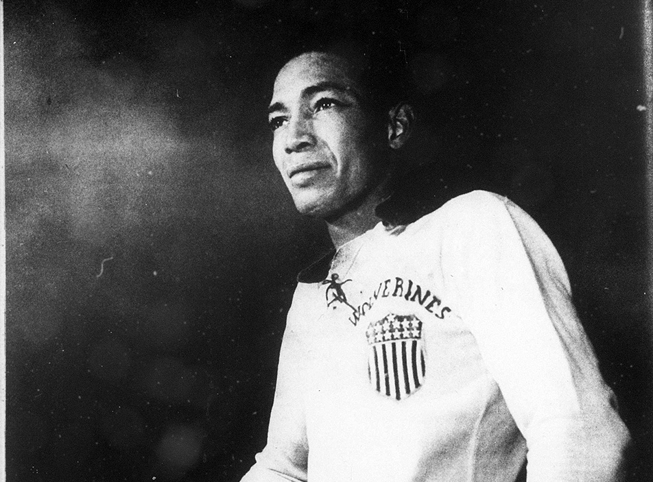 Though there aren't any pictures (that I can find) of Gil Heron in a Sparta kit, this is him three years prior while playing for the Detroit Wolverines in 1946.