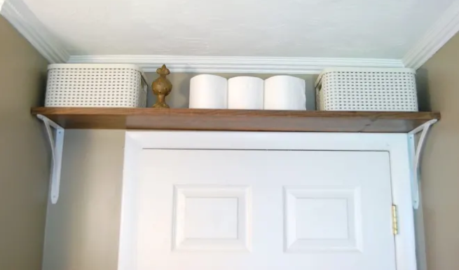 PaulHenneforth's tweet photo. Instead of giving up on your small bathroom, grab s...https://t.co/MTL4EX1ebC https://t.co/UyDuErCdum
