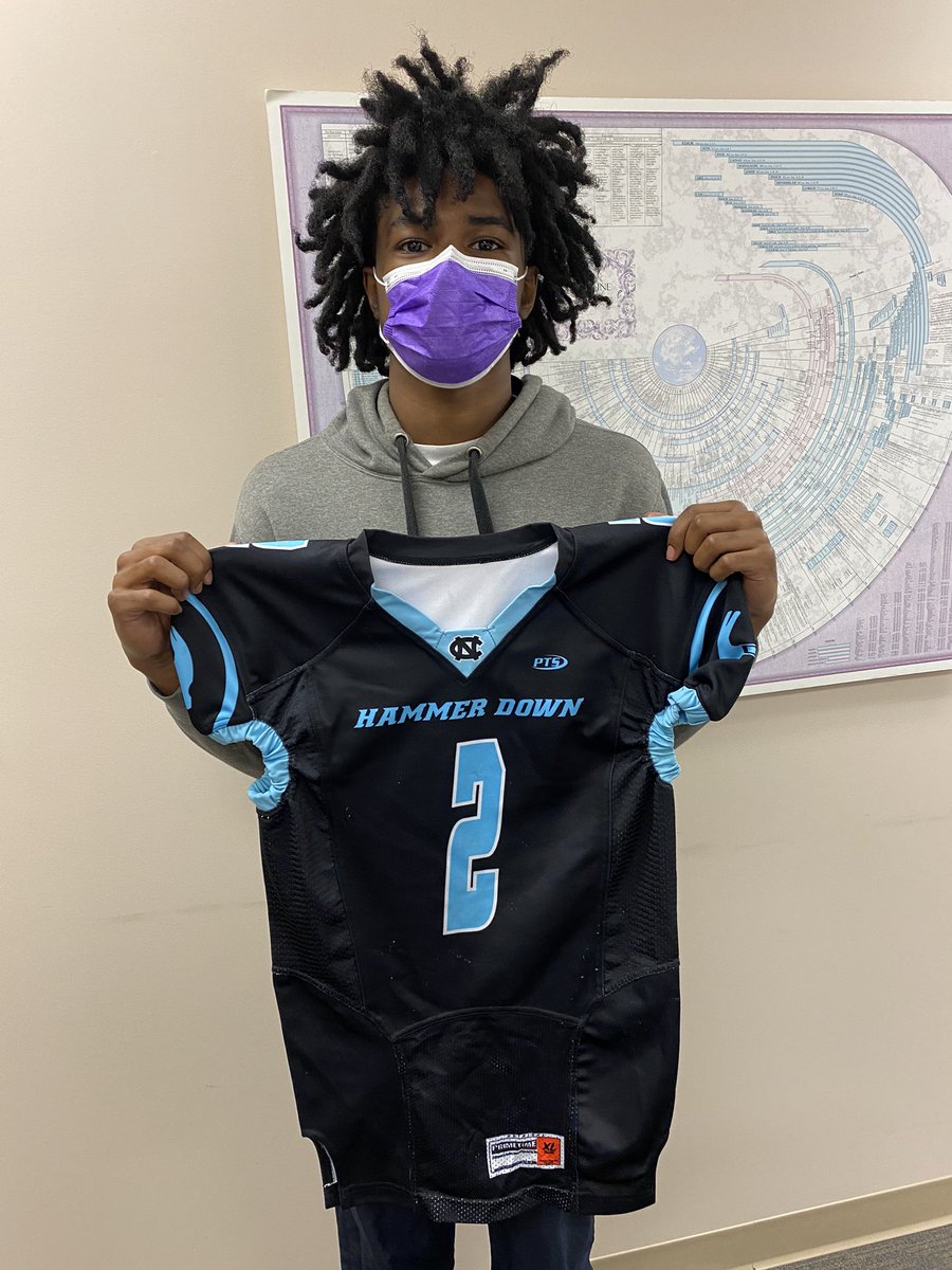 traon lyons tweet media