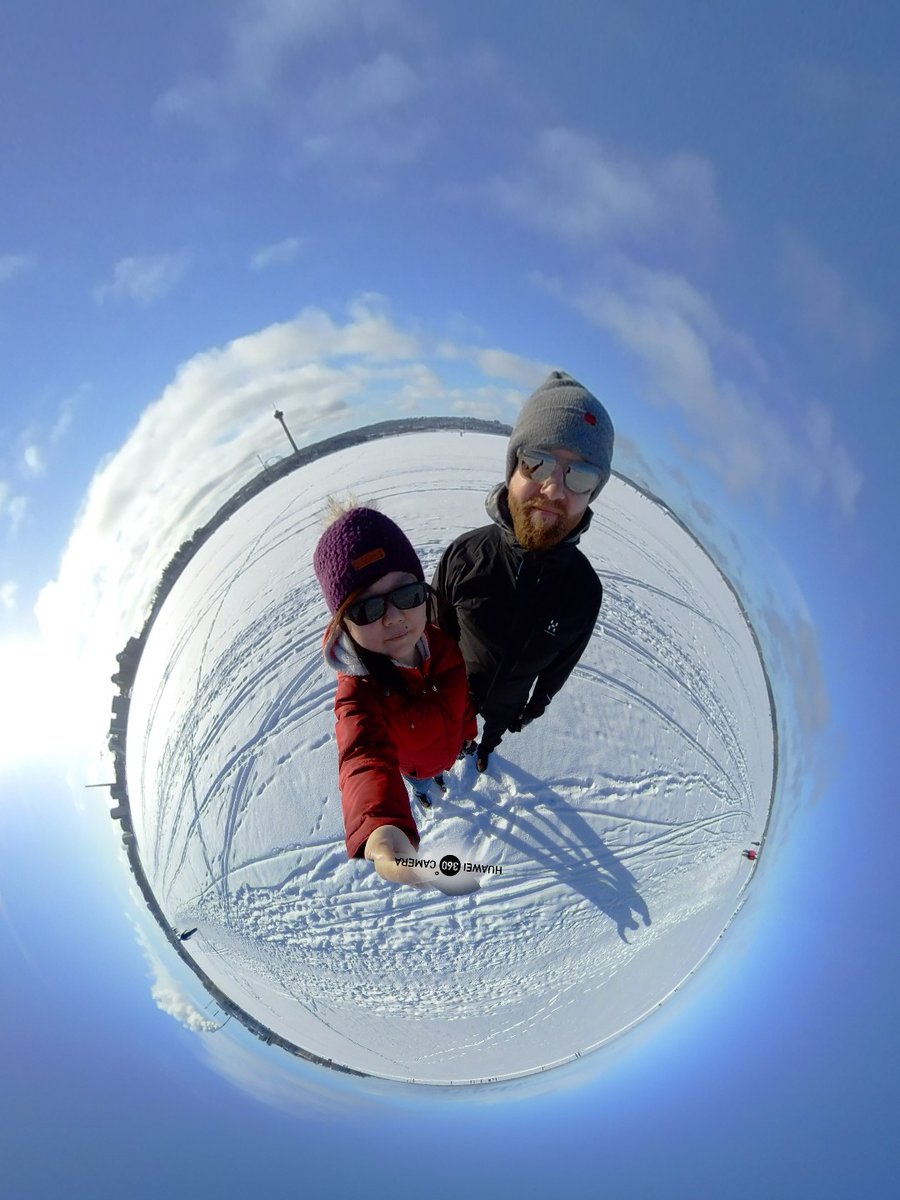 cybette's tweet photo. There are cleared tracks for easier walking/skating etc., or you can venture onto less-trodden paths for ice-fishing, making snow crop-circles, or taking 360° pics.
#Näsijärvi #Huawei360camera https://t.co/8ppTlBu23k