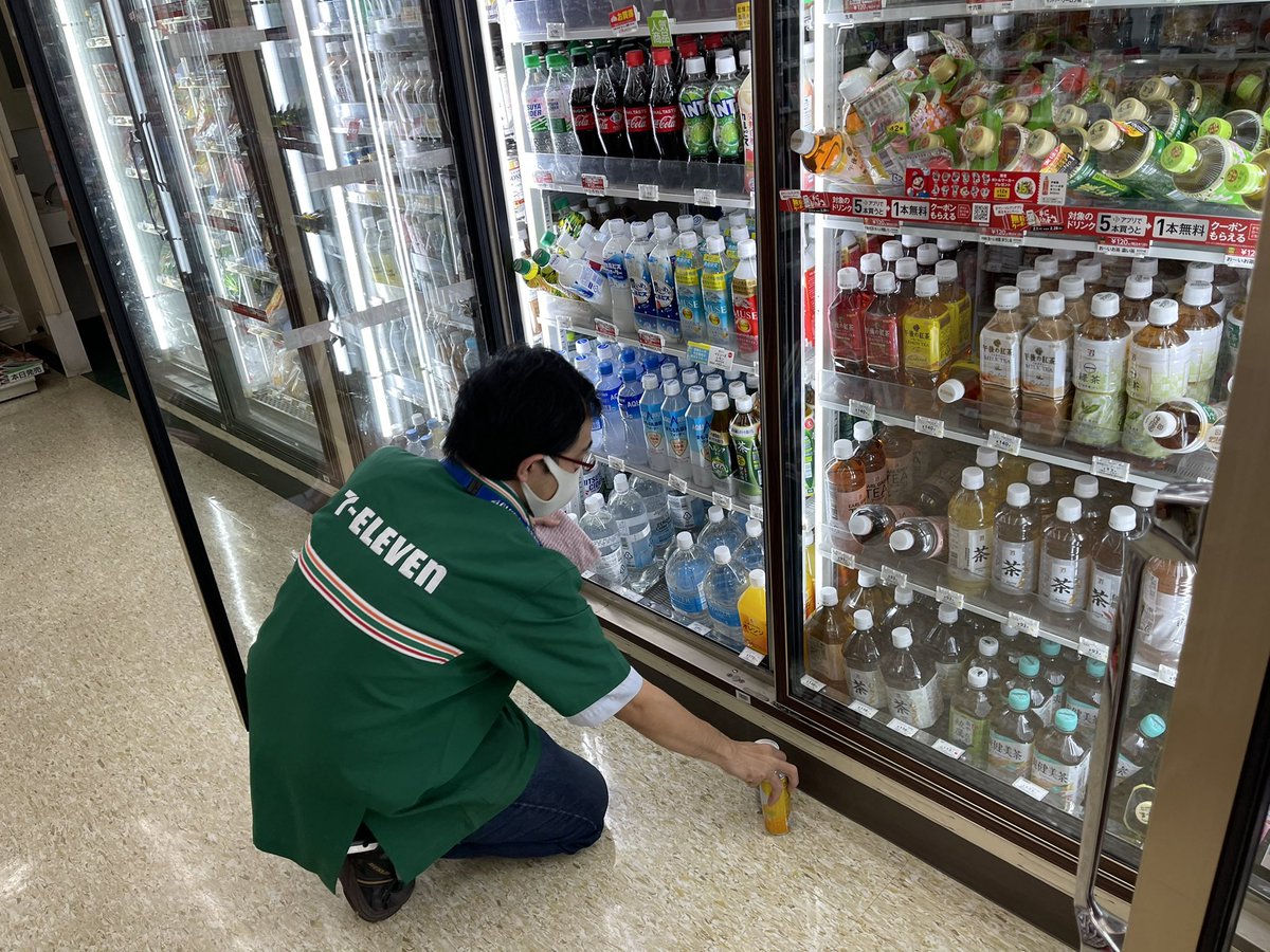 震度6弱を観測した福島市では営業しているコンビニなどでは売り物が落下するなどした 21 02 14 ラジオ福島ツイッター情報