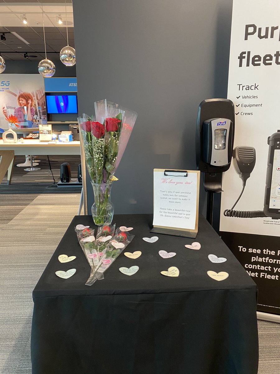 MelThibeau's tweet image. Getting #SwitchOverSaturday started early on this Valentine’s Day Eve! #WalshWarriors @DarianGuzman1 @CarolWalsh01 @SeanParkinson82 @keroninc @TheRealOurNE