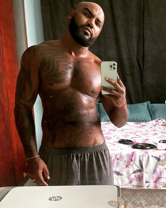 #boatarde meus #putinhos do #imperadordosexo chega mais delícia https://t.co/C3YetaUobG