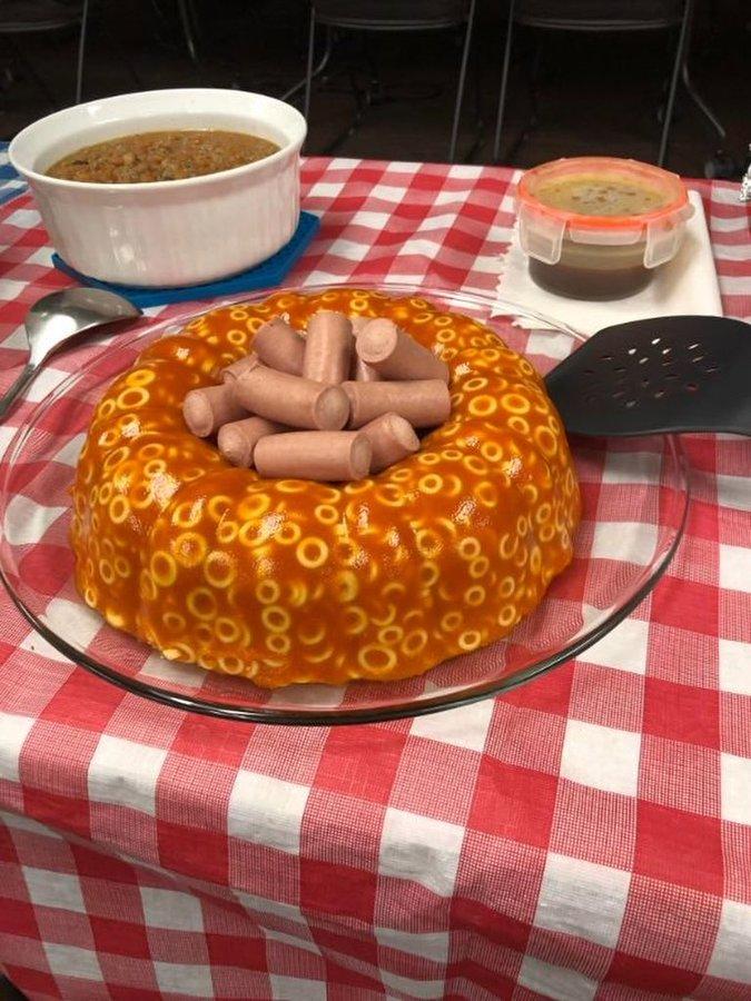 AstroDocCarl's tweet photo. I'm happy to see that @kvsc881fm #TriviaWeekend searching results in  Jell-O molds. Trivia without Jell-0 molds just isn't trivia. https://t.co/Mqtw9KVUcz