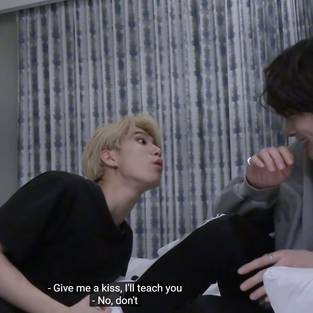 jeongin: just smile through the pain :]