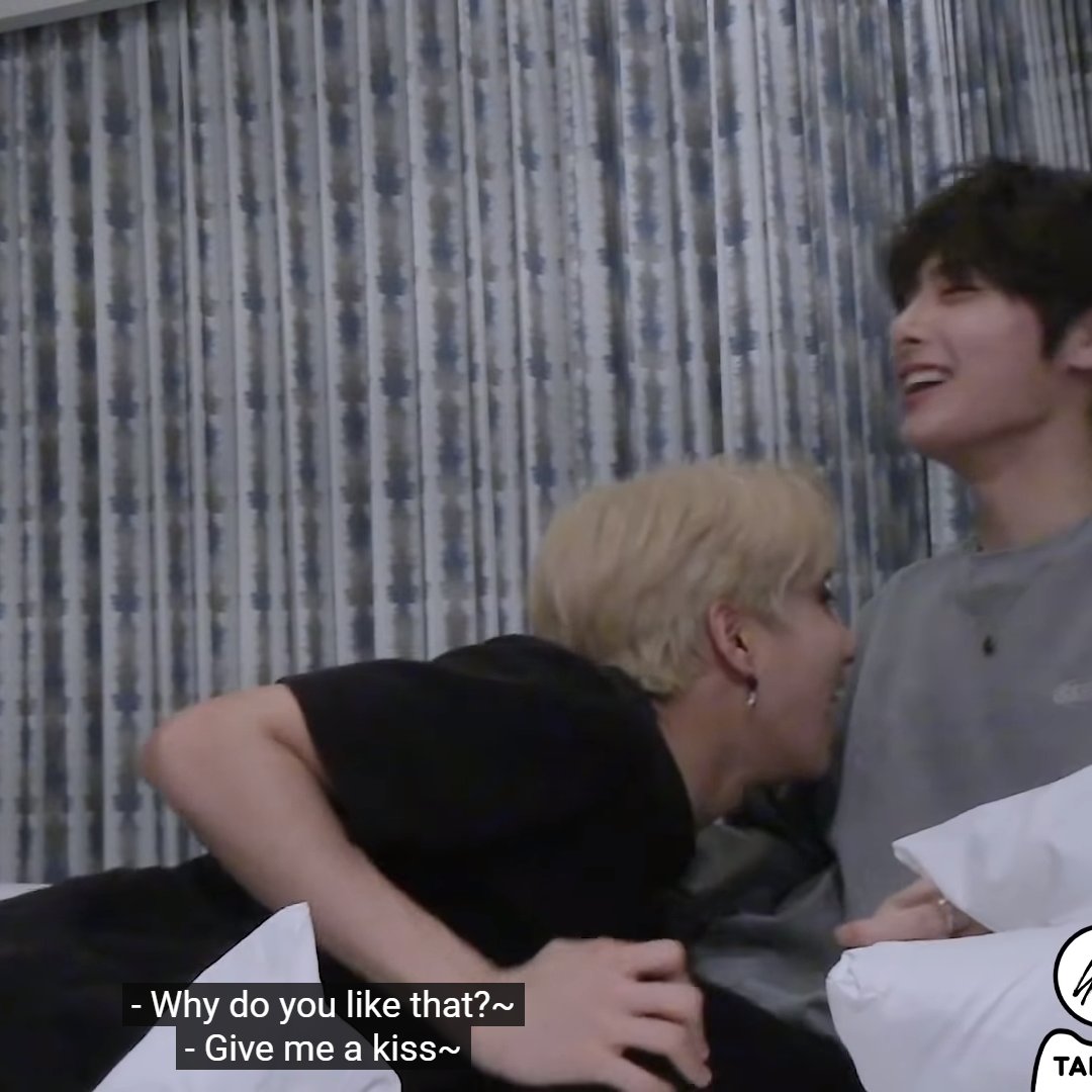 jeongin: just smile through the pain :]