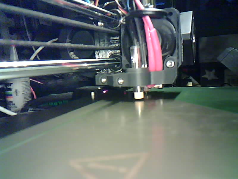 Thanks to this months Alien Box from <a href="/alienslacker/">AlieneilA - #BeABetterHuman - #ChooseDecency</a> I now have a camera on my Prusa Mini! How is it I have never seen this wonderful little camera before! Here is a still from the camera laying down some <a href="/PrintedSolid/">Printed Solid</a> #JessiePLA Green Ice